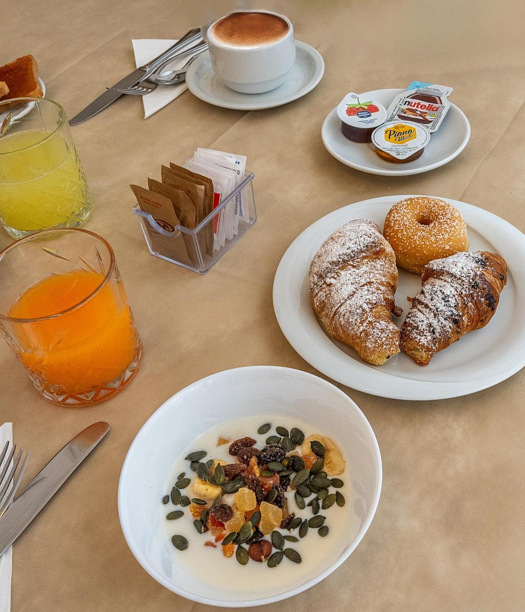 Hotel Eura Marina di Massa Εξωτερικό φωτογραφία