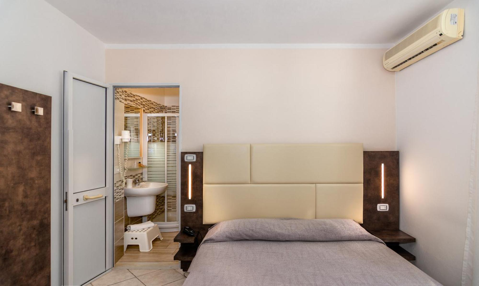 Hotel Eura Marina di Massa Εξωτερικό φωτογραφία