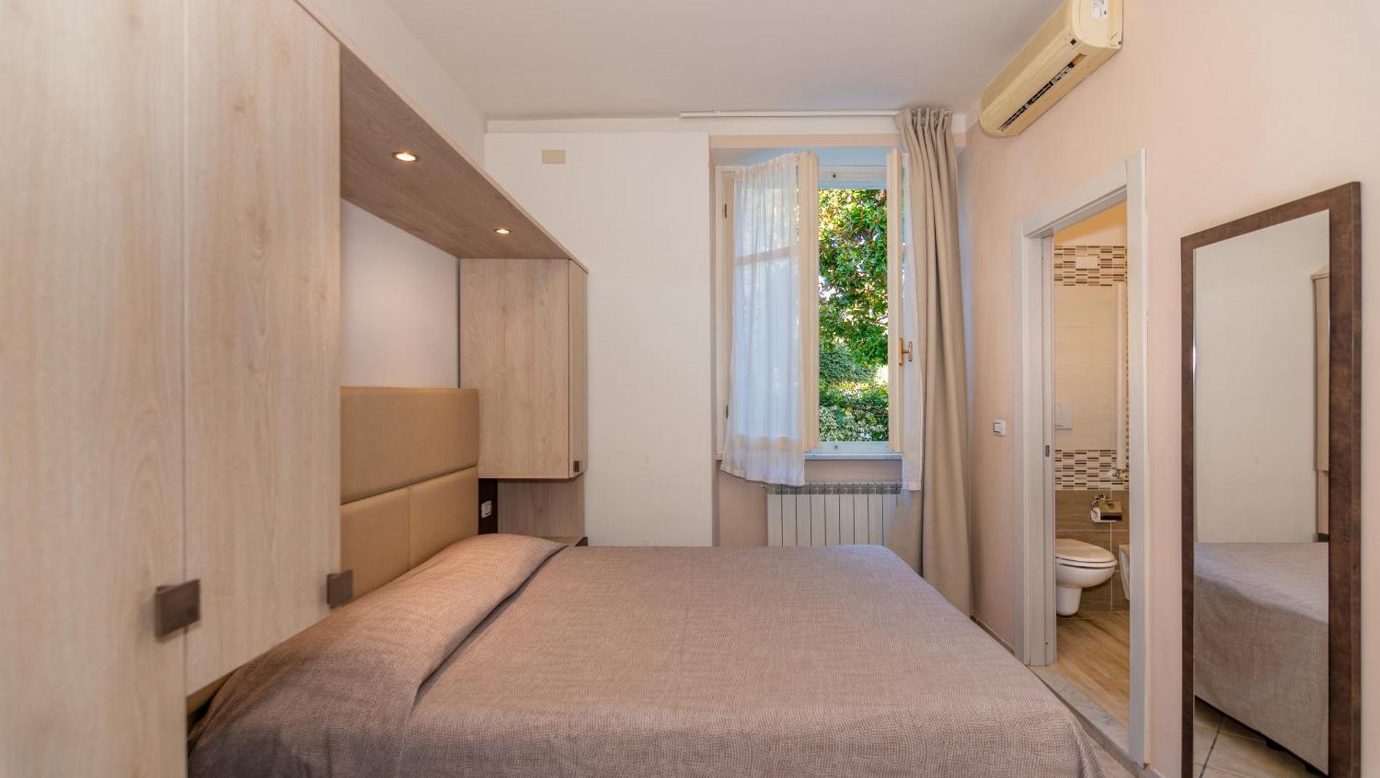 Hotel Eura Marina di Massa Εξωτερικό φωτογραφία